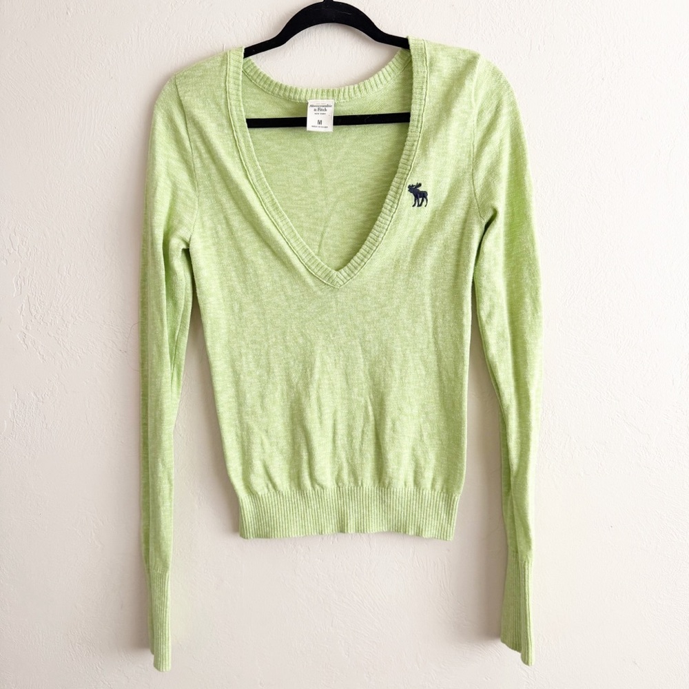 Abercrombie & Fitch Y2K lime Long Sleeve Pullover size M